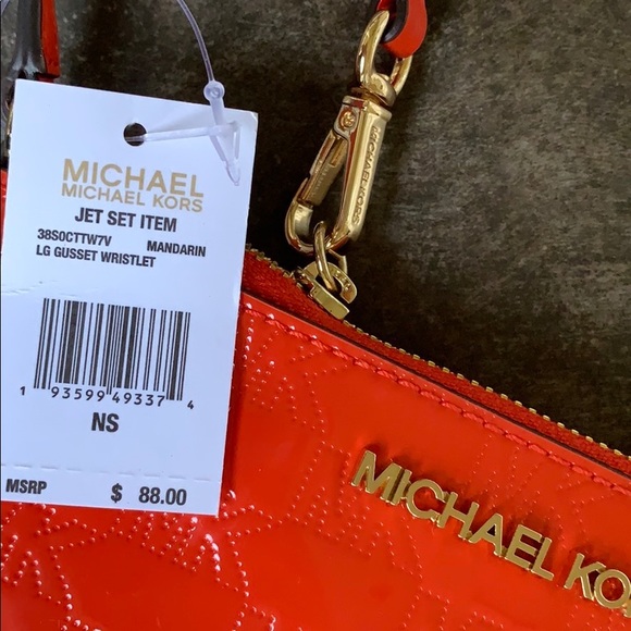 MICHAEL KORS JET SET ITEM LG GUSSET WRISTLET - Picture 4 of 16